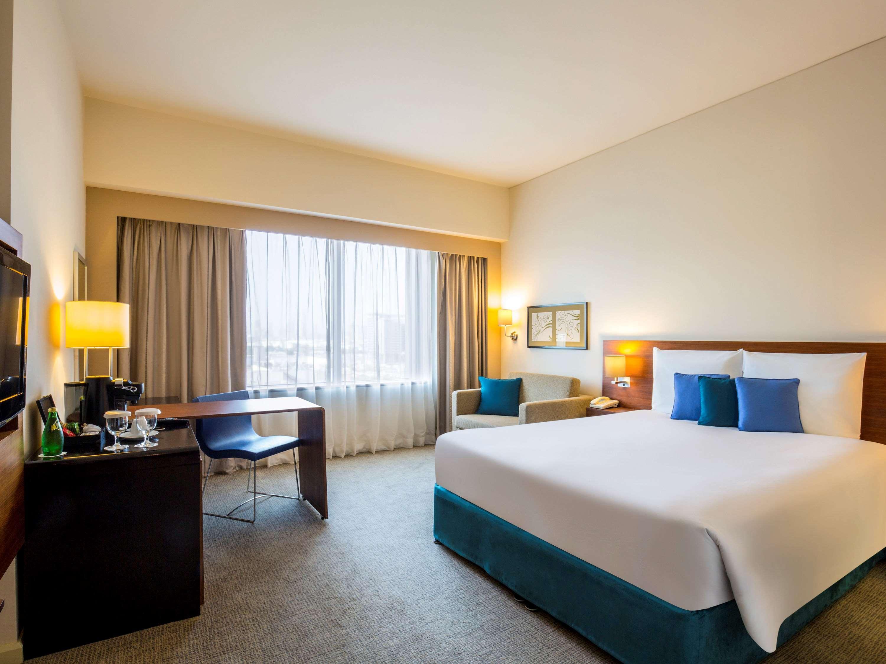 โนโวเทล เดรา ซิตี้ เซ็นเตอร์ Hotel ดูไบ ภายนอก รูปภาพ