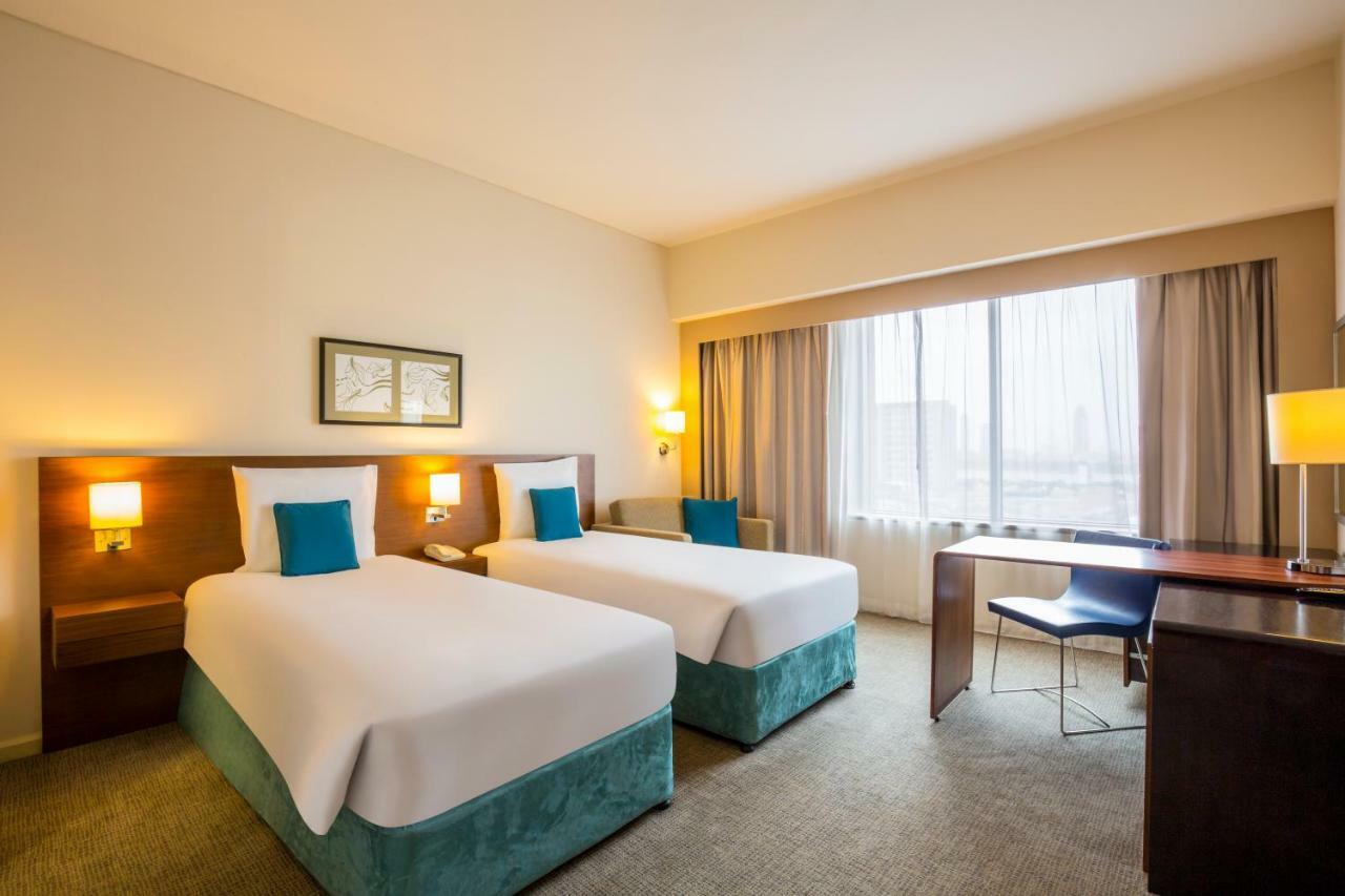โนโวเทล เดรา ซิตี้ เซ็นเตอร์ Hotel ดูไบ ภายนอก รูปภาพ